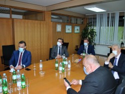 16-milijuna-kuna-za-ocuvanje-radnih-mjesta-u-zupanji09