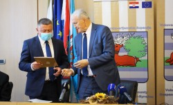 novoizabrani-zupan-damir-dekanic-preuzeo-duznost04