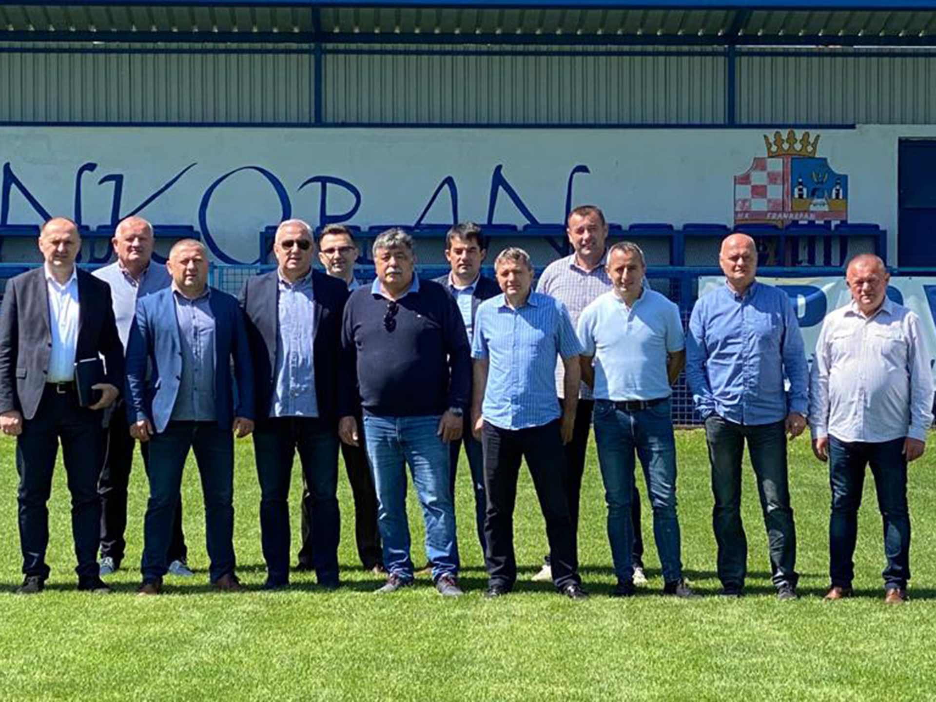 Nogometni klub Frankopan Rokovci bio je domaćin sastanka Međužupanijskog nogometnog odbora središta Osijek te se pritom pohvalio novom infrastrukturom.