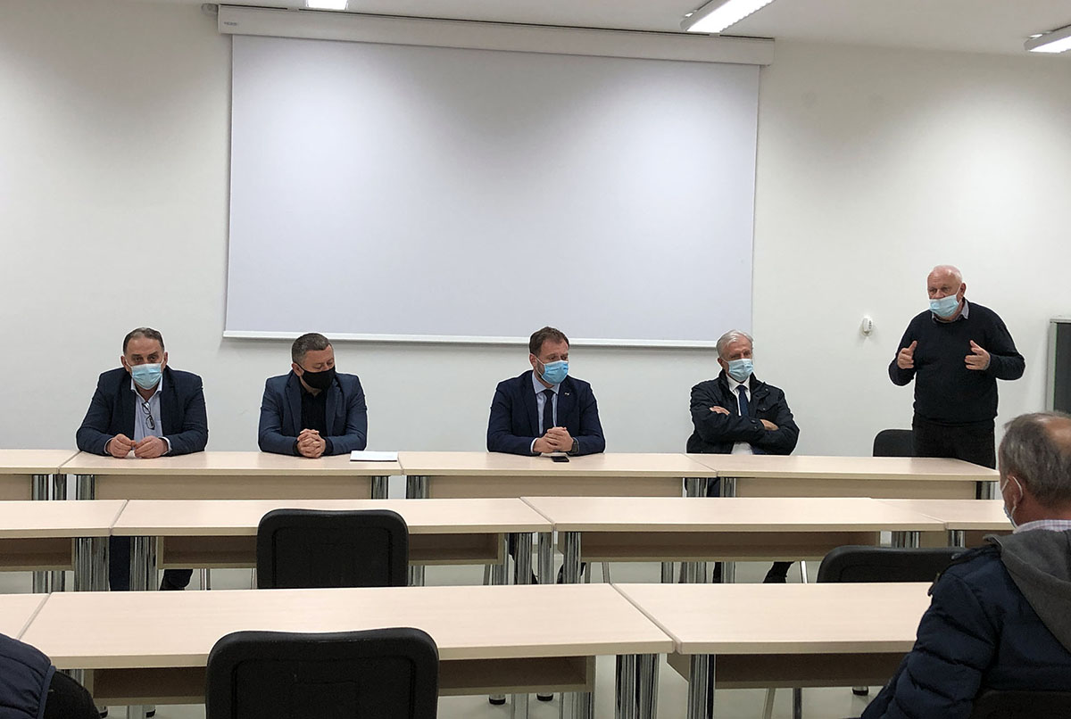 Predsjednik Banožić i potpredsjednici Galić i Dekanić na radnim sastancima u Vrbanji, Drenovcima i Gunji