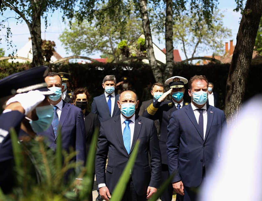 U Vinkovcima odana počast poginulim hrvatskim redarstvenicima